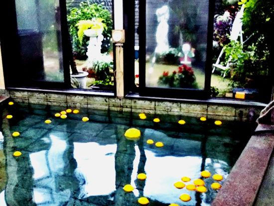 指宿市内発着貸切観光タクシー　指宿名泉めぐり「吉乃湯」「こらんの湯」を楽しむらくらく移動旅　名物茶ぶし＋オクラのスムージーby NPO法人 指宿観光&体験の会