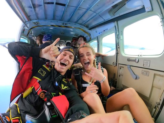 絶景スカイダイビング　一度は経験してみたい大空で味わうスリルと感動！ビデオ＆写真撮影付きプランあり　by ゴージャンプハワイ＜送迎付き＞