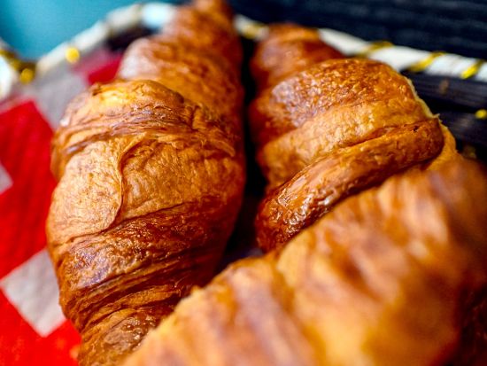 マレ地区グルメウォーキングツアー！パリの伝統＆最先端の美食とスイーツをたっぷり試食　ワイン試飲付＜英語／約3時間＞