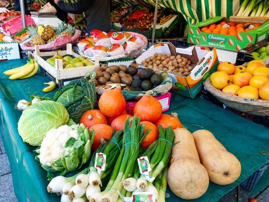 普段着でパリを散策！朝市ショッピング＋カフェ体験＜日本語アシスタント／1ドリンク付き＞ by Mybus