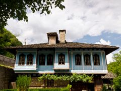 pixta_23620909_2500