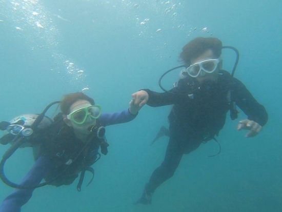 体験ダイビング　アラモアナのマジックアイランドで2ダイブ！ビーチからのエントリーで初心者におすすめ　GoProレンタル付きプランあり＜ビーチ／2ダイブ＞