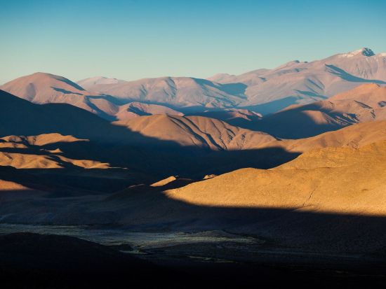 絶景の塩湖「サリーナス・グランデス」と七色の丘　1日観光ツアー ＜英語ガイド／サルタ発＞