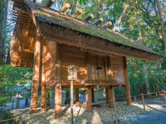 伊勢神宮 外宮・内宮参拝とおかげ横丁、夫婦岩を巡る日帰りツアー＜大阪発着＞