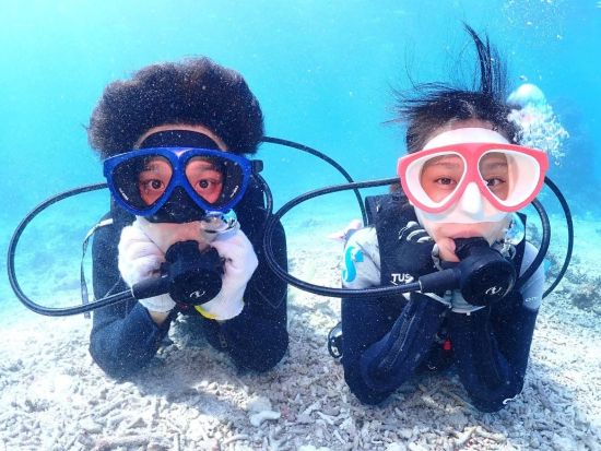 体験ダイビング(2ダイブ)+シュノーケル たっぷり２ダイブで石垣島の海を満喫！ウミガメやマンタに会いに行こう＜1日／昼食付／市街地送迎＞