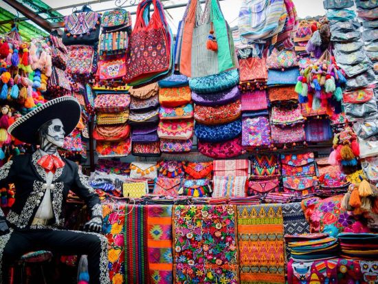 タコス5種食べ比べ＆ローカル市場観光ツアー＜午後／英語ガイド／メキシコシティ発＞