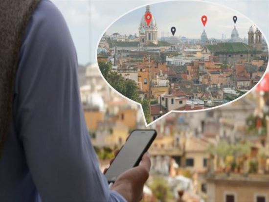 シェーンブルン宮殿入場チケット＋名物ザッハトルテカフェまたは名物居酒屋ホイリゲのクーポン＋街歩き音声案内アプリ 徒歩＆セルフガイドで楽しむウィーン観光