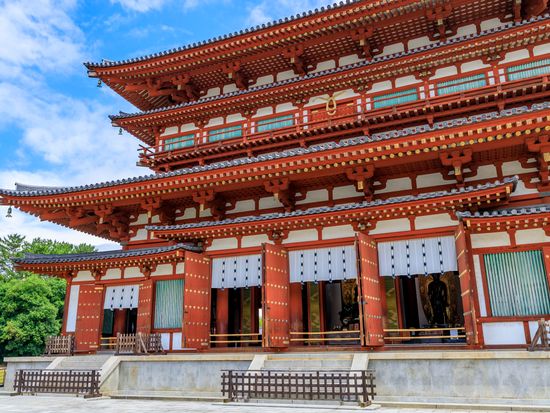 Japan_Nara_Yakushi-ji_PIXTA_67127771