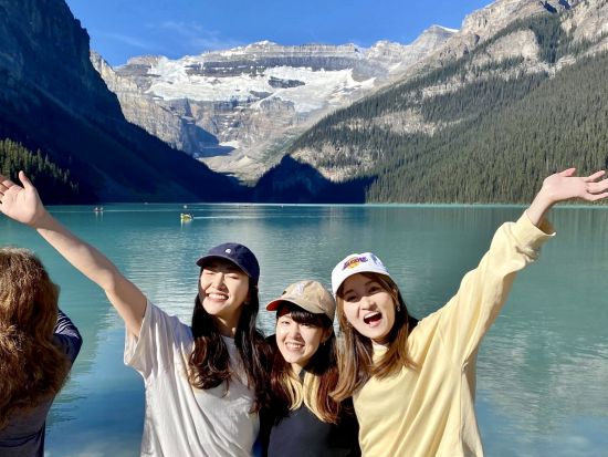 世界遺産カナディアンロッキー　レイクルイーズ＆モレーン湖＆ヨーホー国立公園 観光ツアー ＜6～10月／日本語／空港送迎付プランあり＞by バンフトップツアーズ