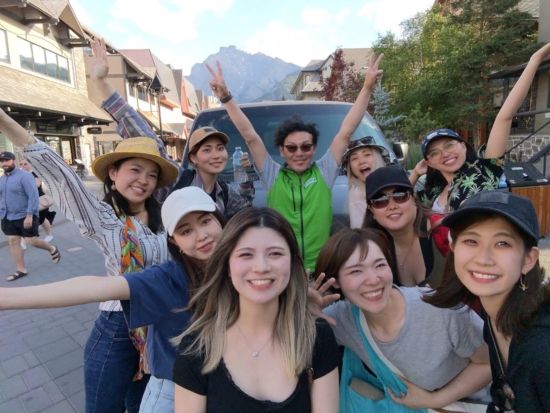 世界遺産カナディアンロッキー 貸切観光チャーター　少人数グループでの旅行におすすめ ＜10時間／日本語ドライバーガイド＞by バンフトップツアーズ