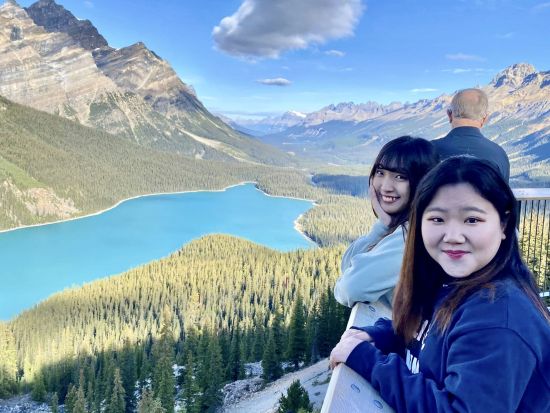 世界遺産カナディアンロッキー　コロンビア大氷原＆氷河観光道路アイスフィールドパークウェイ 観光ツアー ＜6～10月／日本語ガイド＞by バンフトップツアーズ