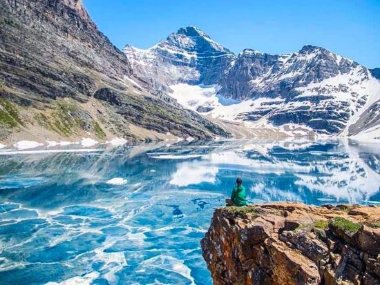 世界遺産カナディアンロッキー　秘境レイクオハラ ハイキングツアー ＜6～10月／日本語ガイド＞by バンフトップツアーズ