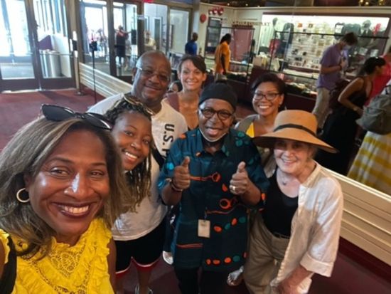 ハーレム観光 アメリカ公民権運動の歴史スポットをめぐるウォーキングツアー ＜昼食付き／英語ガイド＞