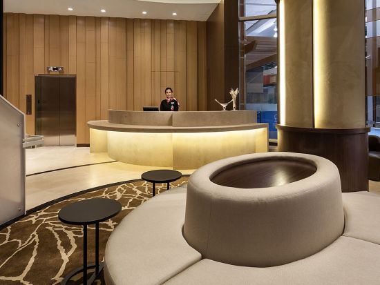 バンクーバー国際空港（YVR）ラウンジチケット☆プラザ・プレミアムラウンジ（Plaza Premium Lounge）