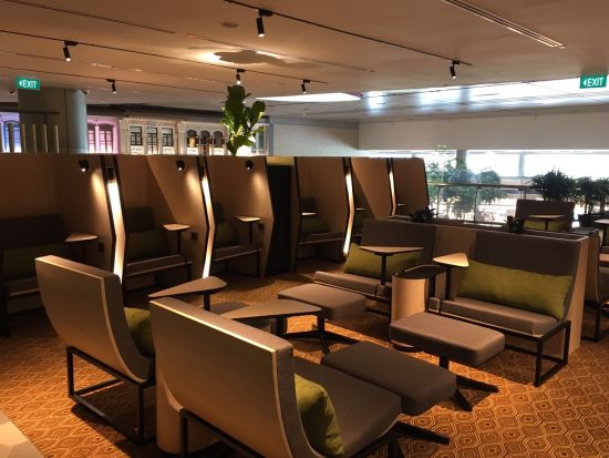 シンガポール・チャンギ国際空港（SIN）ラウンジチケット☆ブロッサム・ラウンジ（BLOSSOM SATS & Plaza Premium Lounge）*T4