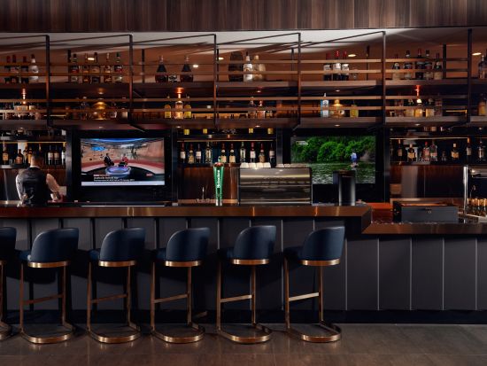 ドバイ国際空港（DXB）ラウンジチケット☆プラザ・プレミアムラウンジ（Plaza Premium Lounge）*ターミナル3（エミレーツ航空専用）[出発]