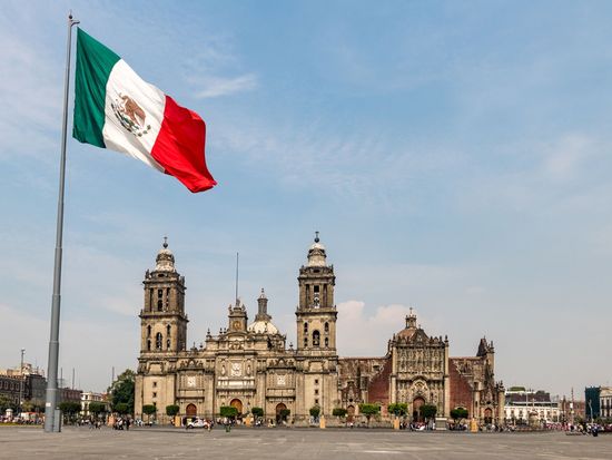 Mexico_Mexicocity_Palacio de Bellas Artes_123RF_76155483_L
