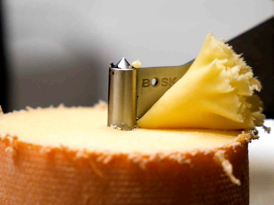 ophorus-905821-delicious-wine-cheese-pairing-experience-in-bordeaux_large