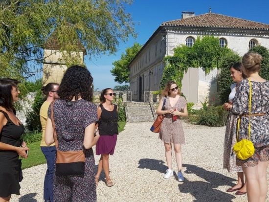 ボルドー　世界遺産サンテミリオン地区1日ワインツアー　3軒のシャトー訪問＜試飲付き／英語ドライバーガイド／ボルドー発着＞