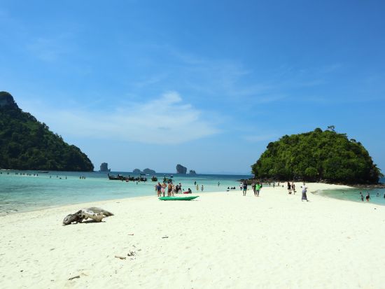 スピードボート貸切　ポダ島＆チキン島＆タップ島 日帰り観光ツアー ＜日本語ガイド／クラビ発＞