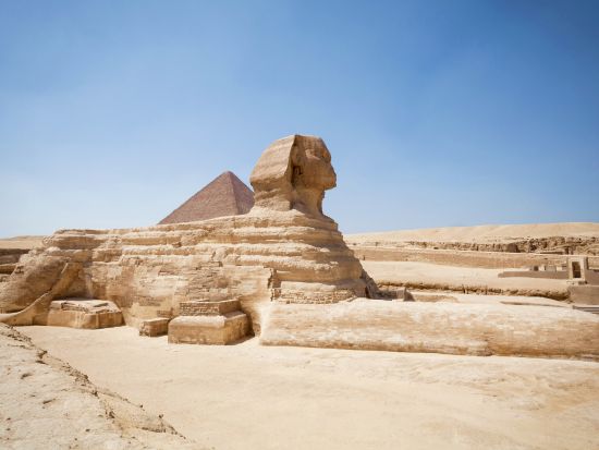 【貸切】大エジプト博物館（GEM）＋世界遺産ギザの3大ピラミッド日帰り観光 スフィンクスの足元エリア入場オプションあり＜終日／日本語／送迎付／カイロ発＞