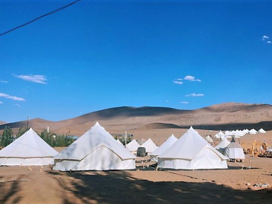 5/10～10/10限定【上海発・敦煌スペシャルツアー】鳴沙山砂漠キャンプ ☆テント宿泊 ☆＋世界遺産「莫高窟と玉門関」を巡る2泊3日間＜往復航空券込/貸切＞