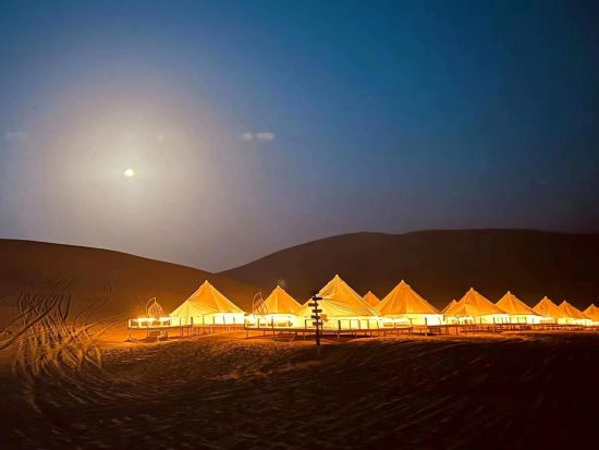 5/10～10/10限定【敦煌アウトドア探勝】砂漠キャンプ グランピング ☆テント宿泊 ☆＋世界遺産「莫高窟と玉門関」を巡る2泊3日間＜プライベートツアー＞