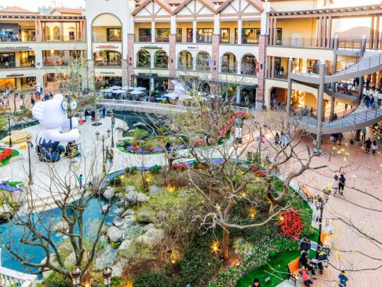 【ショッピングツアー】坡州(パジュ)プレミアムアウトレット☆ハイブランドからカジュアルブランドまでお買い得！＜午前／ホテルお迎え付／日本語ドライバー＞