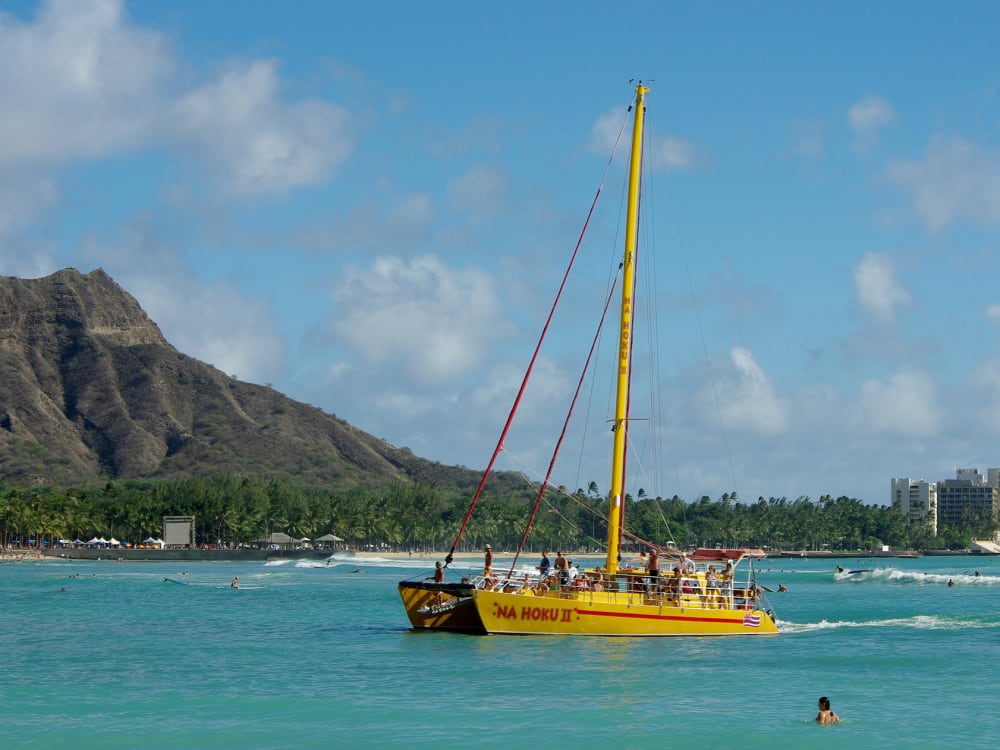 Waikiki Happy Hour Sail with Free Beers & Cocktails - Na Hoku III ...