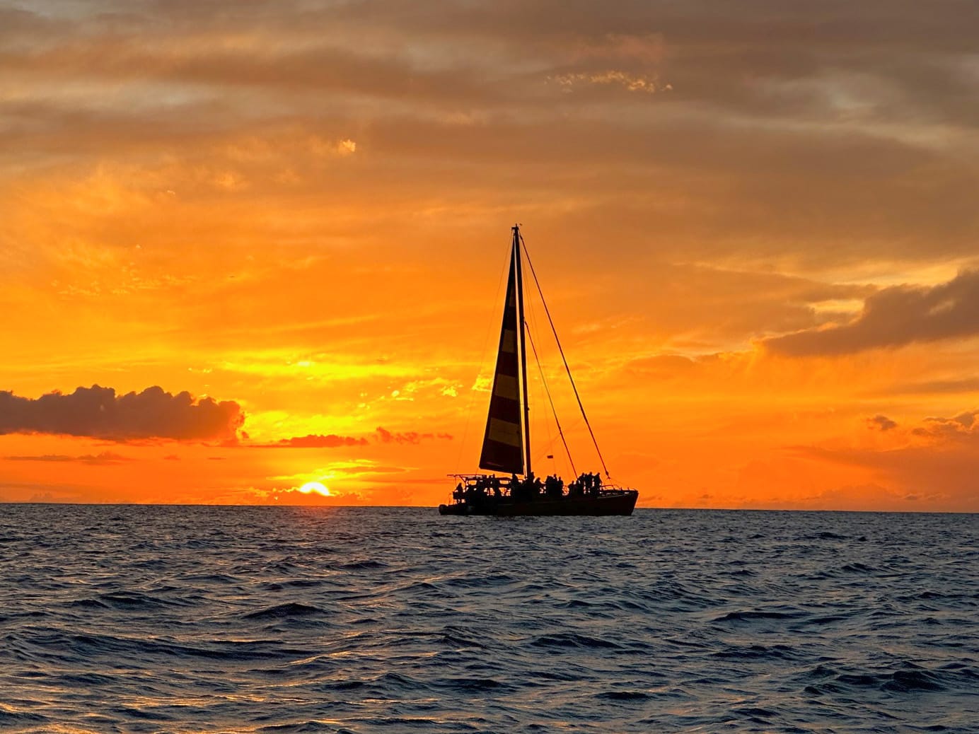 Waikiki Sunset Booze Cruise With 3 FREE Drinks - Ke Kai Catamaran Tours ...