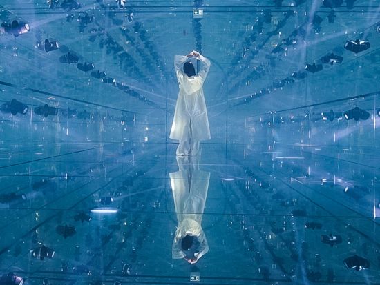 アヤ・ユニバース（AYA UNIVERSE）入場チケット事前予約　未来的なテクノロジーが斬新な没入型エンターテイメント＜ワフィ・シティ・モール＞