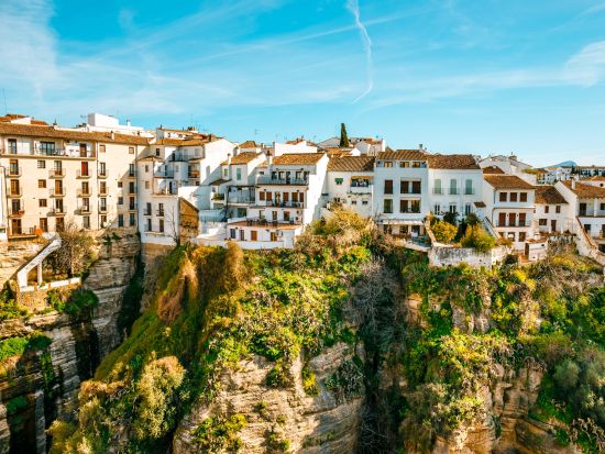 マドリード・コルドバへの移動日に最適！断崖絶壁の町ロンダ アンダルシアの白い村 セテニル立ち寄り ＜貸切／グラナダ発 ロンダ着＞