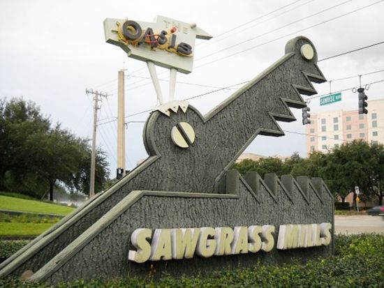 全米最大級のアウトレットモール「ソーグラス・ミルズ」 ショッピングツアー ＜日本語ドライバーガイド＞