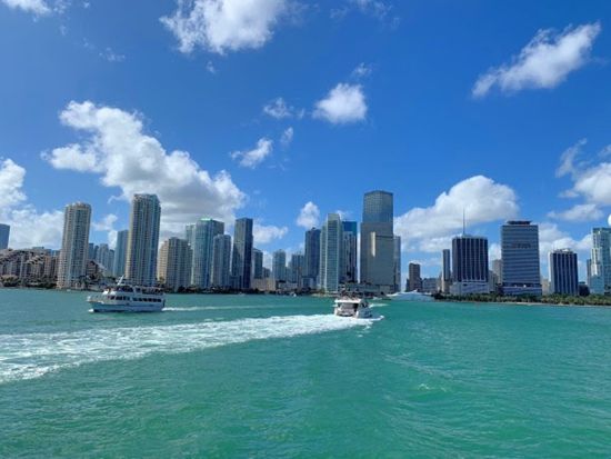 マイアミ　豪邸拝見クルージング＆ショッピングツアー ＜日本語ドライバーガイド＞