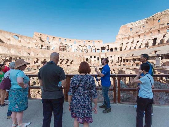 rome_colosseum-tour_guided-tour-on-the-arena-floor