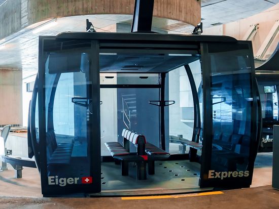 Switzerland_Eiger Express_pixta_101597288_M