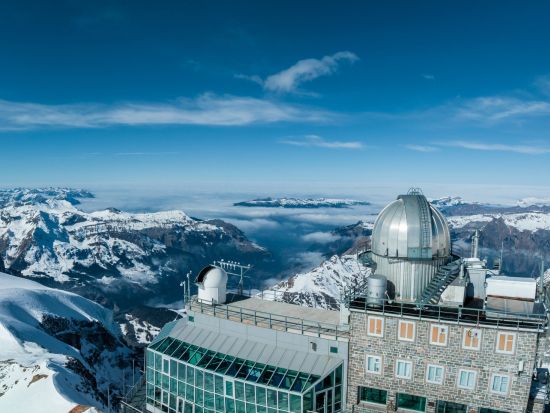 ユングフラウヨッホ展望台と氷の宮殿　日帰りツアー＜日本語ガイド／インターラーケン発＞