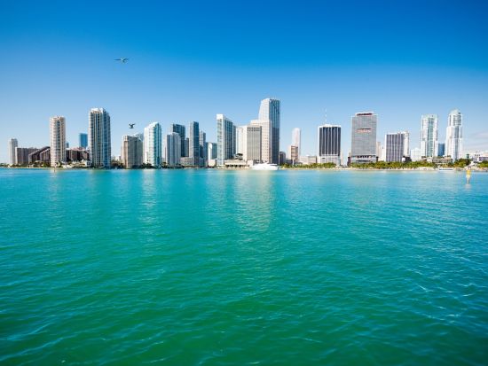 【空港送迎】マイアミ国際空港 ⇔ ダウンタウン・マイアミ地区またはマイアミビーチ地区 ＜貸切／英語ドライバー＞