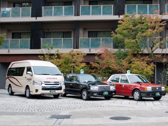 貸切観光タクシー 外国人ゲスト歓迎！英語堪能なドライバーと京都名所を巡る自由観光コース＜3時間～／1-9名／京都市内送迎可＞by ヤサカ観光