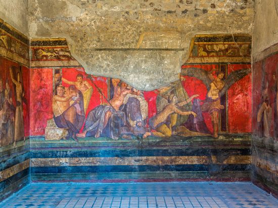 Naples_Pompei_Painted_Wall_shutterstock_360818924
