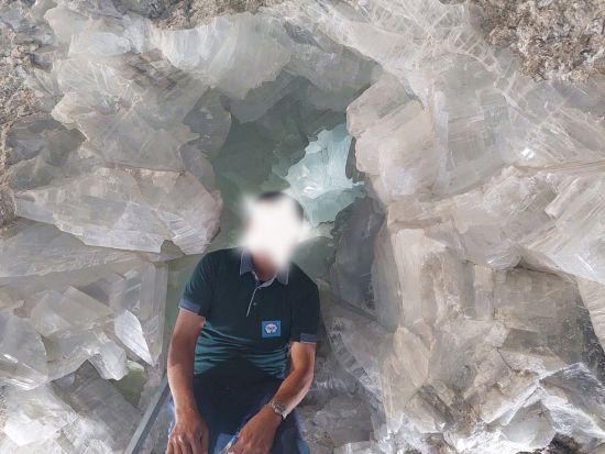 欧州最大のクリスタル洞窟！プルピ晶洞＆洞窟住居の町グアディクス 日帰り観光ツアー＜専用車／英語／グラナダ発＞