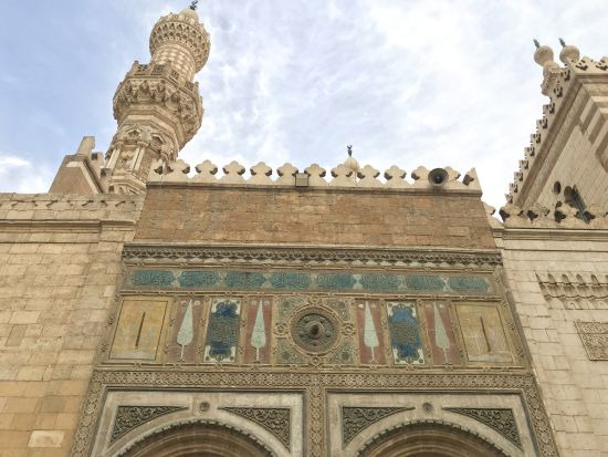 ローカルフード堪能！カイロ旧市街食べ歩き＆グリルレストランディナー＜日本語／送迎付／カイロ発／専用車＞