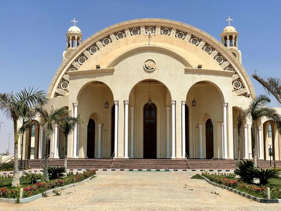 ニューカイロのハイライトを巡る終日観光ツアー　イエス・キリスト生誕教会入場あり＜日本語／送迎付／カイロ発＞