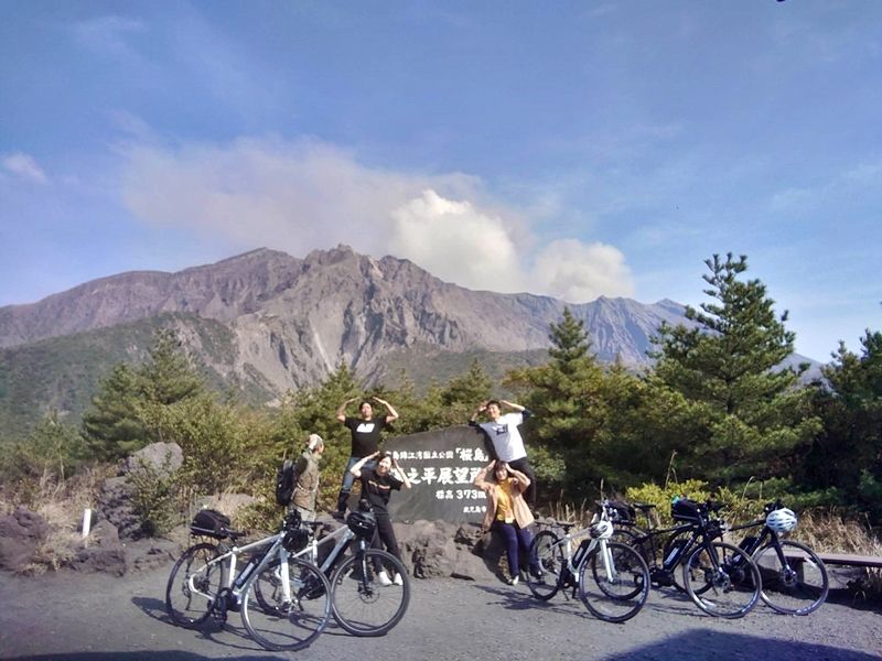 ディスカバー九州】サイクリングツアー 桜島の最高到達点から見る噴火