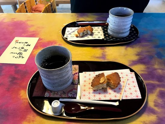 通常は営業していない敷地内のカフェ