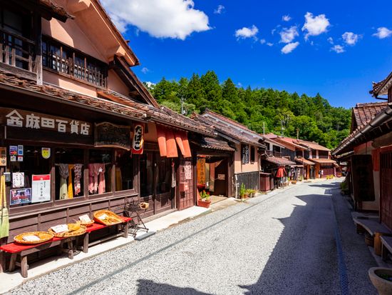 pixta_吹屋ふるさと村_吹屋の町並み_69820428_M