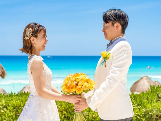 【ハネムーン／カップル】イスラムヘーレス島で憧れのウエディングフォト撮影＜日本語サポーター同行／写真データ250枚・ビデオ映像付／カンクン発＞