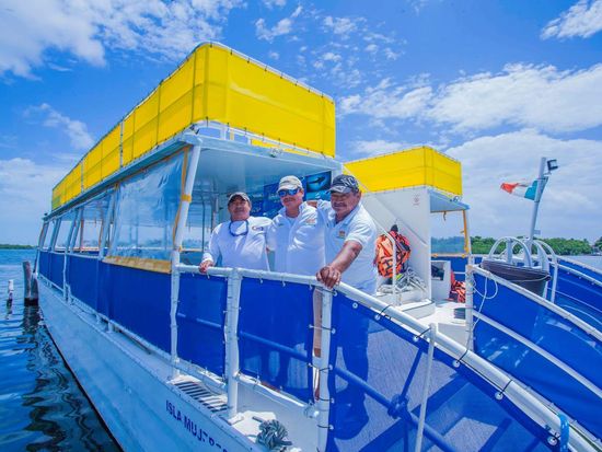 Cancun-Isla-Mujeres-Tours-Snorkel-Beach-All-Inclusive-17