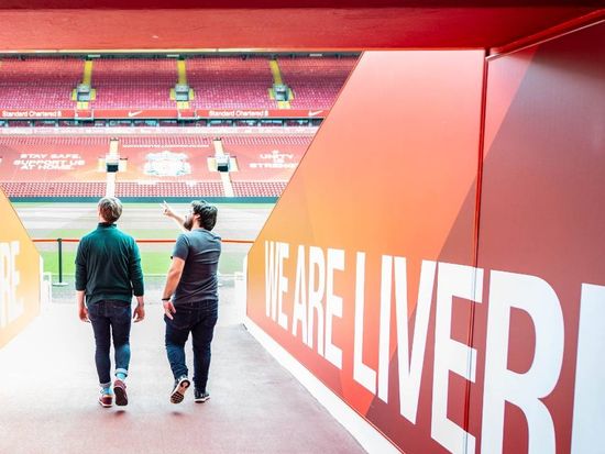 The_Liverpool_FC_Stadium_Tour_Tunnel_bir3xm