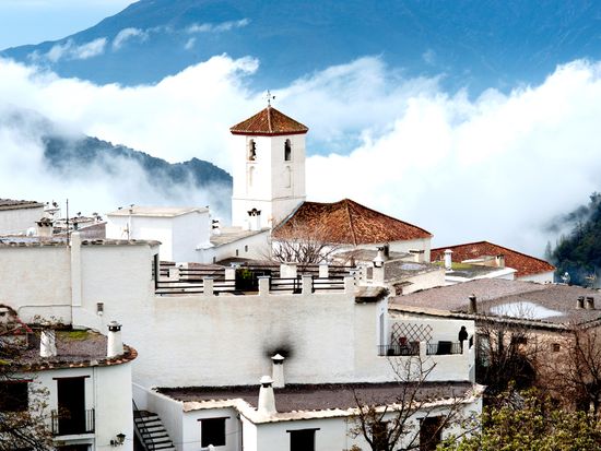 Spain_Alpujarra_Capileira_shutterstock_1089071213